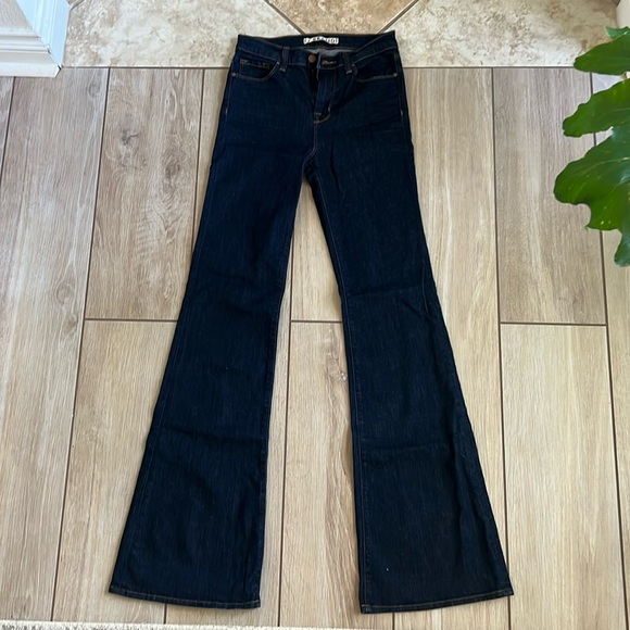 J Brand dark denim boot cut jeans size 26 - Picture 1 of 6